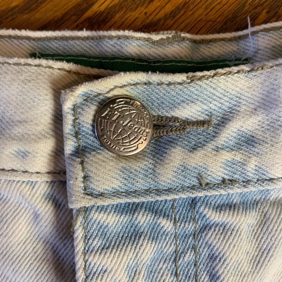 VINTAGE Filippo-Totti 80’s acid light wash high waist frayed raw hems  shorts - Picture 5 of 13